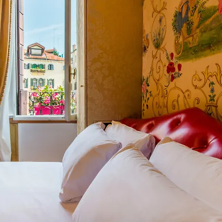Santo Stefano 호텔 3*