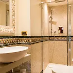 מלון Santo Stefano 3*
