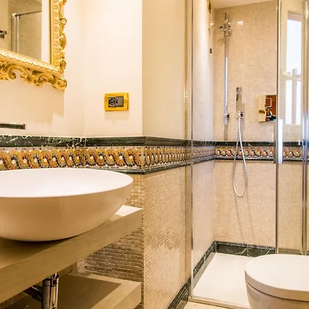 Santo Stefano 3* Venedig