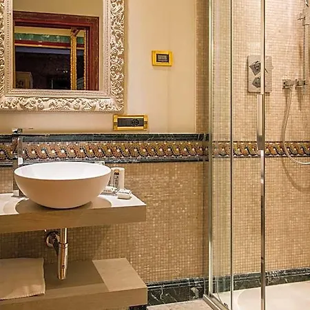 圣托斯特凡诺酒店 3*