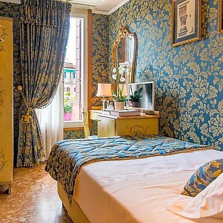 Hotel Santo Stefano 3*