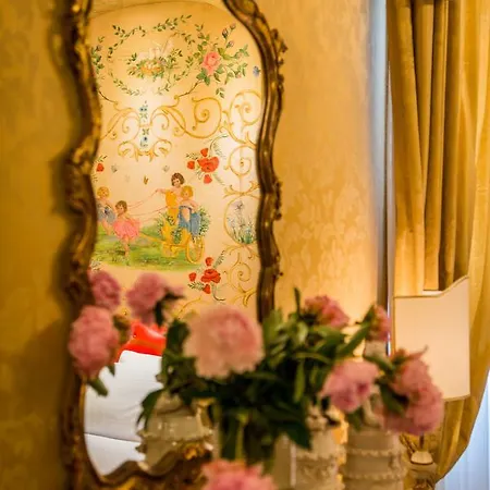 Santo Stefano 3* Venedik