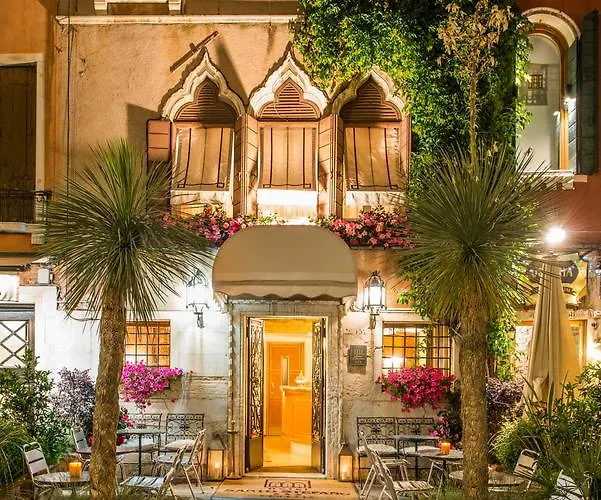 Ξενοδοχείο Santo Stefano 3*