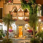 فندق Santo Stefano 3*