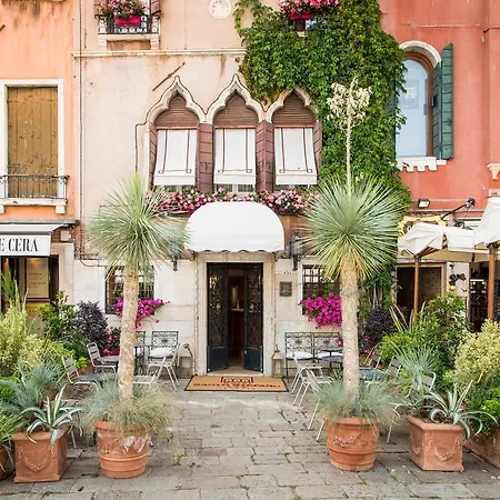 Santo Stefano 3*