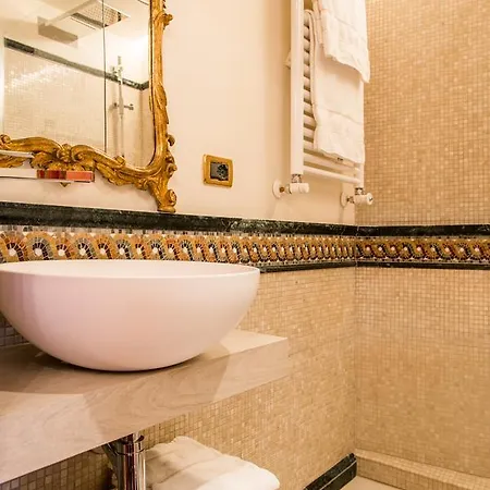 Santo Stefano 3* Veneza